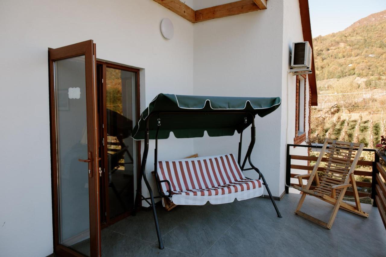 Karse Hotel Ambrolauri Exterior foto